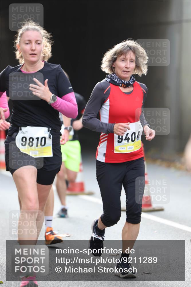 05.10.2025 - 20. swb-Marathon Bremen Michael Strokosch http://msf.ph/oto/9211289 05.10.2025 10:43:22 Laufen 9810, 9404, 02468 meine-sportfotos.de