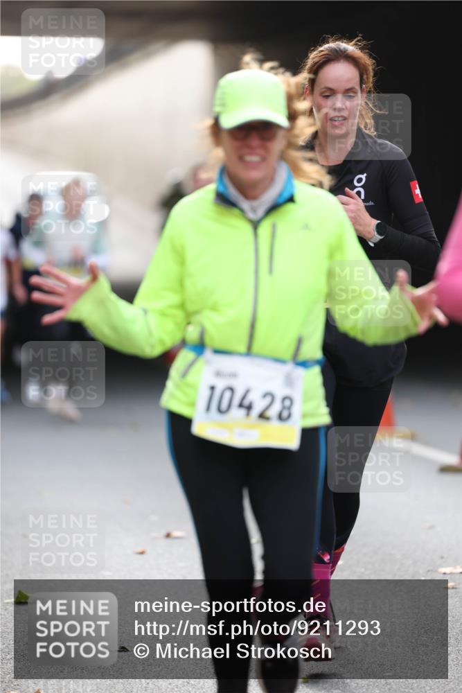 05.10.2025 - 20. swb-Marathon Bremen Michael Strokosch http://msf.ph/oto/9211293 05.10.2025 10:43:24 Laufen 10428 meine-sportfotos.de