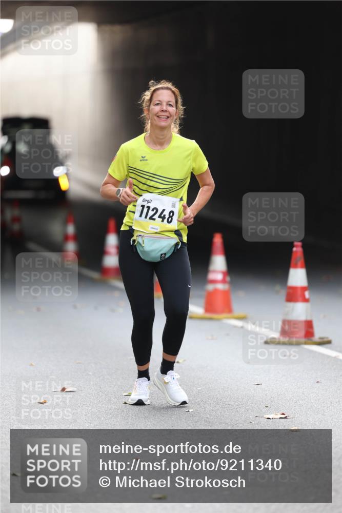 05.10.2025 - 20. swb-Marathon Bremen Michael Strokosch http://msf.ph/oto/9211340 05.10.2025 10:43:46 Laufen 11248 meine-sportfotos.de