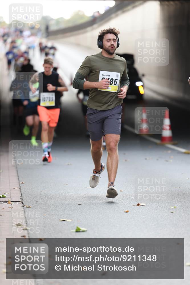 05.10.2025 - 20. swb-Marathon Bremen Michael Strokosch http://msf.ph/oto/9211348 05.10.2025 10:43:51 Laufen 10785, 85 meine-sportfotos.de