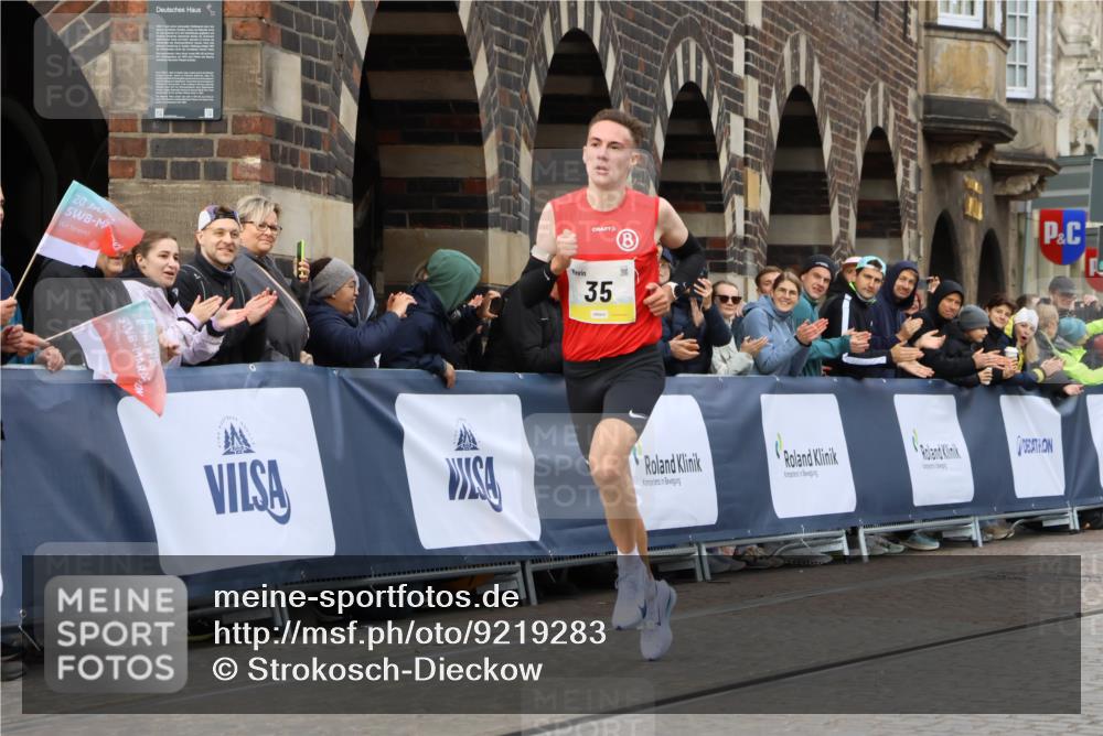 05.10.2025 - 20. swb-Marathon Bremen Strokosch-Dieckow http://msf.ph/oto/9219283 05.10.2025 10:27:07 Ziel 35 meine-sportfotos.de