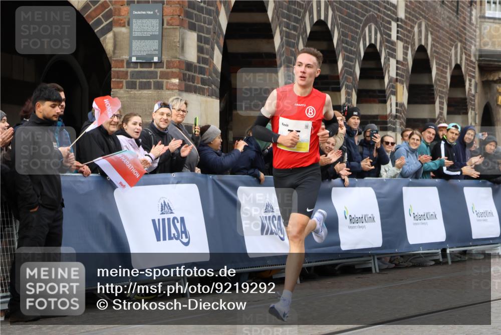 05.10.2025 - 20. swb-Marathon Bremen Strokosch-Dieckow http://msf.ph/oto/9219292 05.10.2025 10:27:07 Ziel 35 meine-sportfotos.de