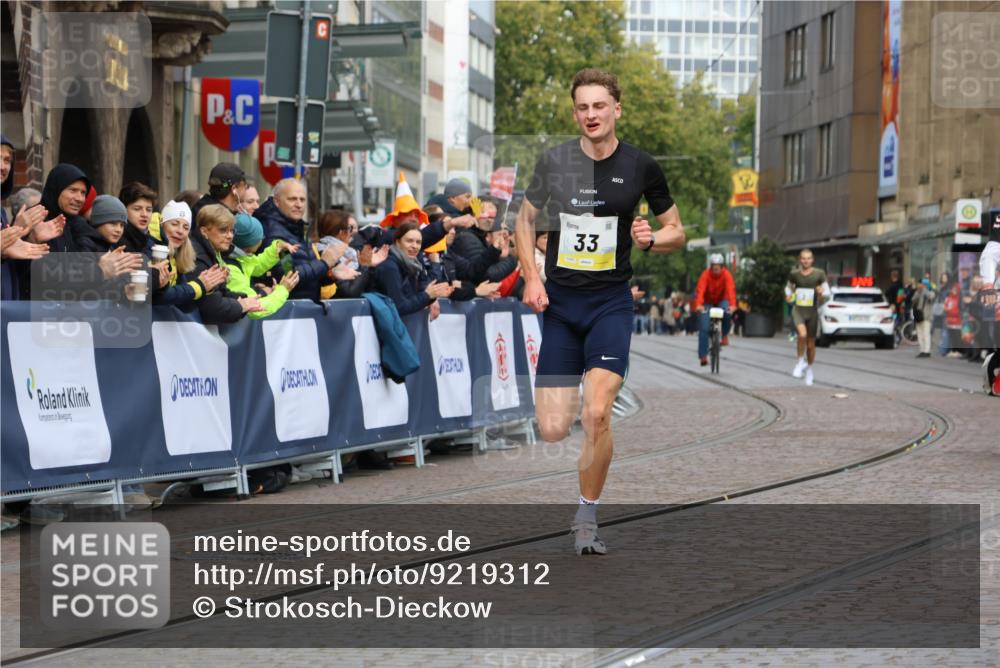05.10.2025 - 20. swb-Marathon Bremen Strokosch-Dieckow http://msf.ph/oto/9219312 05.10.2025 10:28:22 Ziel 2, 33 meine-sportfotos.de