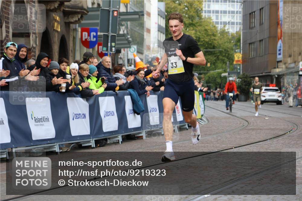 05.10.2025 - 20. swb-Marathon Bremen Strokosch-Dieckow http://msf.ph/oto/9219323 05.10.2025 10:28:22 Ziel 2, 33 meine-sportfotos.de