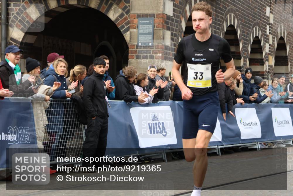 05.10.2025 - 20. swb-Marathon Bremen Strokosch-Dieckow http://msf.ph/oto/9219365 05.10.2025 10:28:24 Ziel 2, 33 meine-sportfotos.de