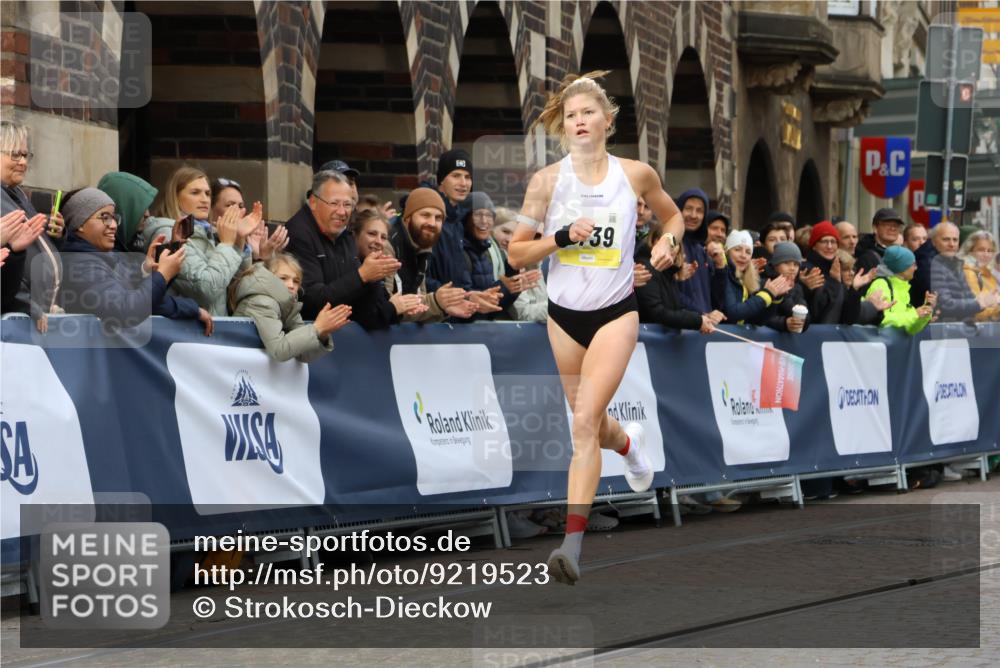 05.10.2025 - 20. swb-Marathon Bremen Strokosch-Dieckow http://msf.ph/oto/9219523 05.10.2025 10:30:50 Ziel  meine-sportfotos.de