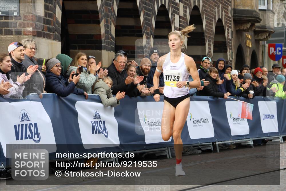 05.10.2025 - 20. swb-Marathon Bremen Strokosch-Dieckow http://msf.ph/oto/9219535 05.10.2025 10:30:50 Ziel  meine-sportfotos.de