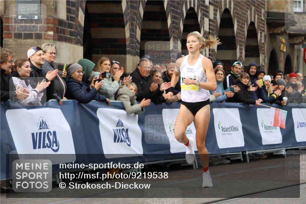 05.10.2025 - 20. swb-Marathon Bremen Strokosch-Dieckow http://msf.ph/oto/9219538 05.10.2025 10:30:50 Ziel  meine-sportfotos.de