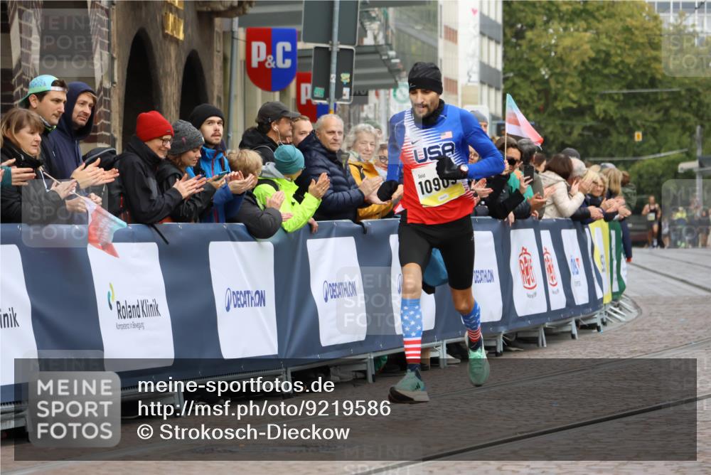 05.10.2025 - 20. swb-Marathon Bremen Strokosch-Dieckow http://msf.ph/oto/9219586 05.10.2025 10:31:34 Ziel 10905 meine-sportfotos.de