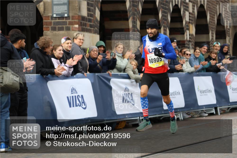 05.10.2025 - 20. swb-Marathon Bremen Strokosch-Dieckow http://msf.ph/oto/9219596 05.10.2025 10:31:36 Ziel 10905 meine-sportfotos.de