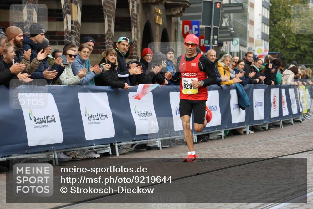 05.10.2025 - 20. swb-Marathon Bremen Strokosch-Dieckow http://msf.ph/oto/9219644 05.10.2025 10:31:45 Ziel 9291 meine-sportfotos.de