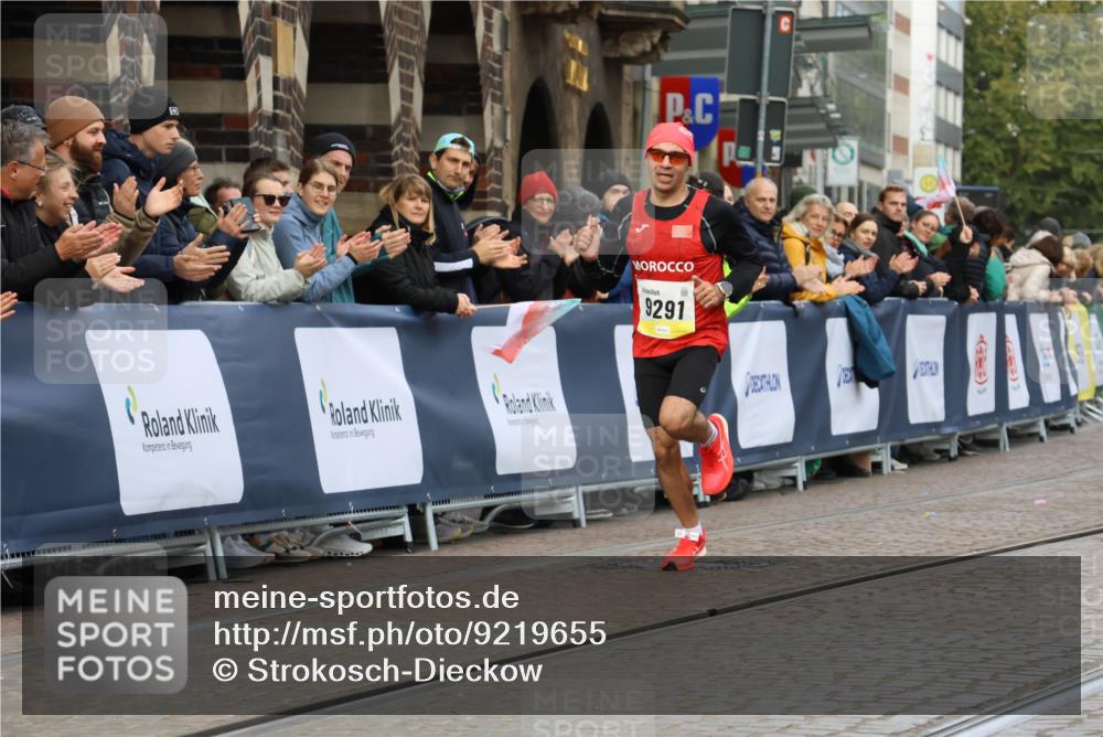 05.10.2025 - 20. swb-Marathon Bremen Strokosch-Dieckow http://msf.ph/oto/9219655 05.10.2025 10:31:46 Ziel 9291 meine-sportfotos.de