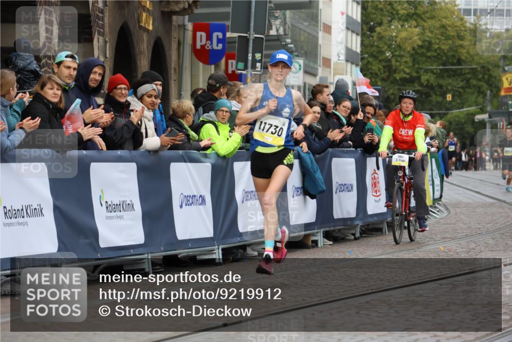 05.10.2025 - 20. swb-Marathon Bremen Strokosch-Dieckow http://msf.ph/oto/9219912 05.10.2025 10:32:38 Ziel 11730 meine-sportfotos.de