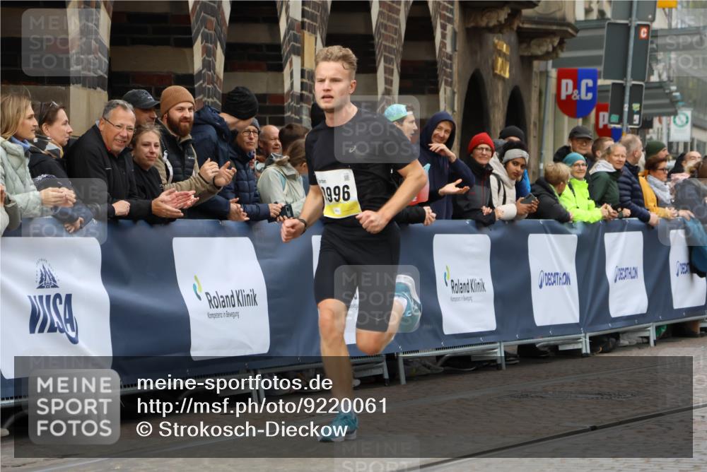 05.10.2025 - 20. swb-Marathon Bremen Strokosch-Dieckow http://msf.ph/oto/9220061 05.10.2025 10:32:50 Ziel 9996 meine-sportfotos.de