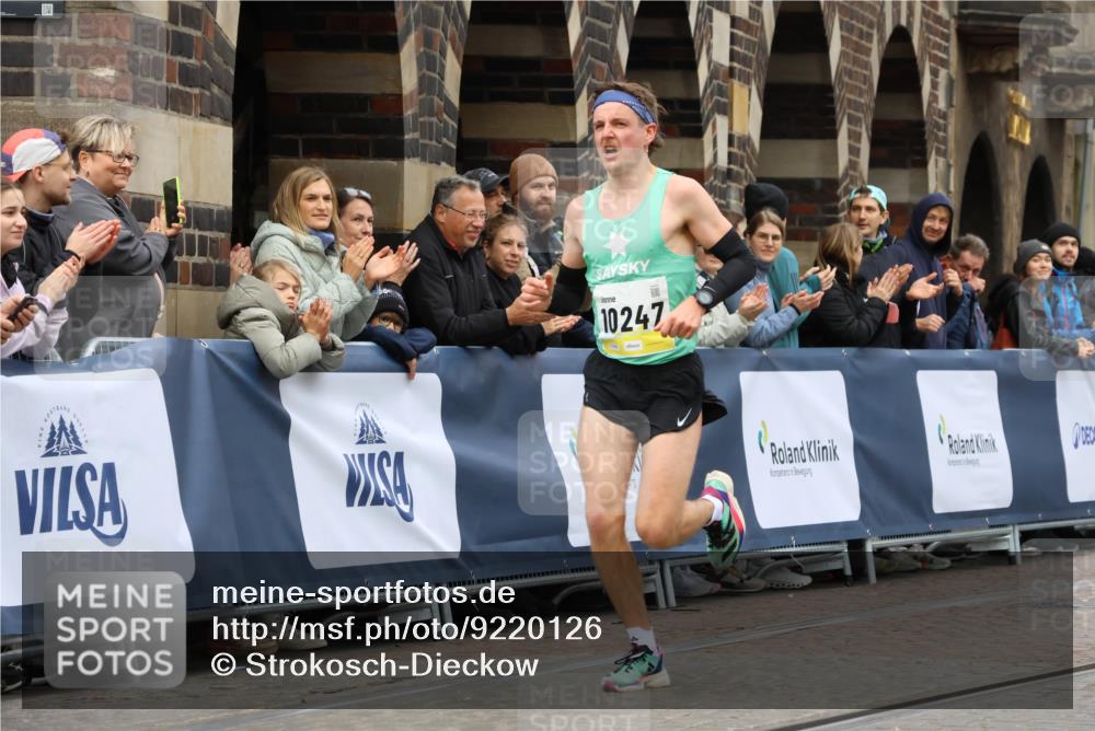 05.10.2025 - 20. swb-Marathon Bremen Strokosch-Dieckow http://msf.ph/oto/9220126 05.10.2025 10:33:35 Ziel 10247, 11130 meine-sportfotos.de