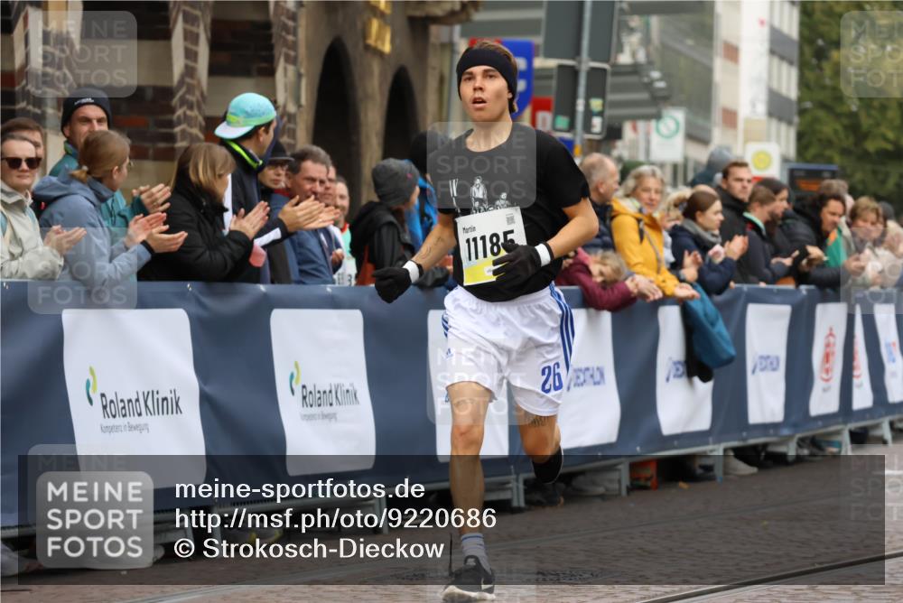 05.10.2025 - 20. swb-Marathon Bremen Strokosch-Dieckow http://msf.ph/oto/9220686 05.10.2025 10:36:26 Ziel 11185, 11687 meine-sportfotos.de
