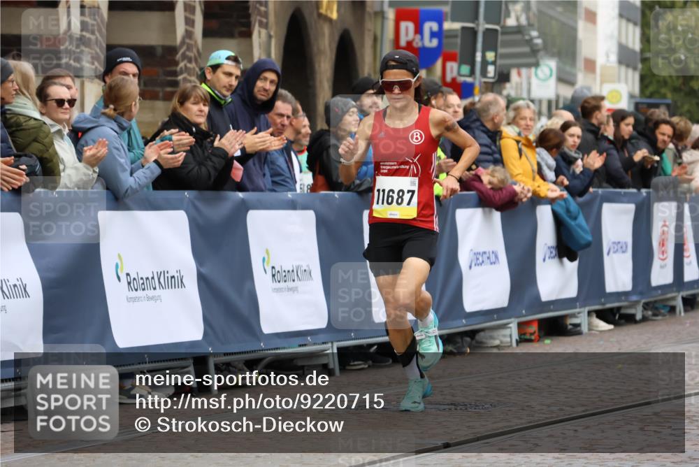05.10.2025 - 20. swb-Marathon Bremen Strokosch-Dieckow http://msf.ph/oto/9220715 05.10.2025 10:36:29 Ziel 9527, 11185, 11687 meine-sportfotos.de