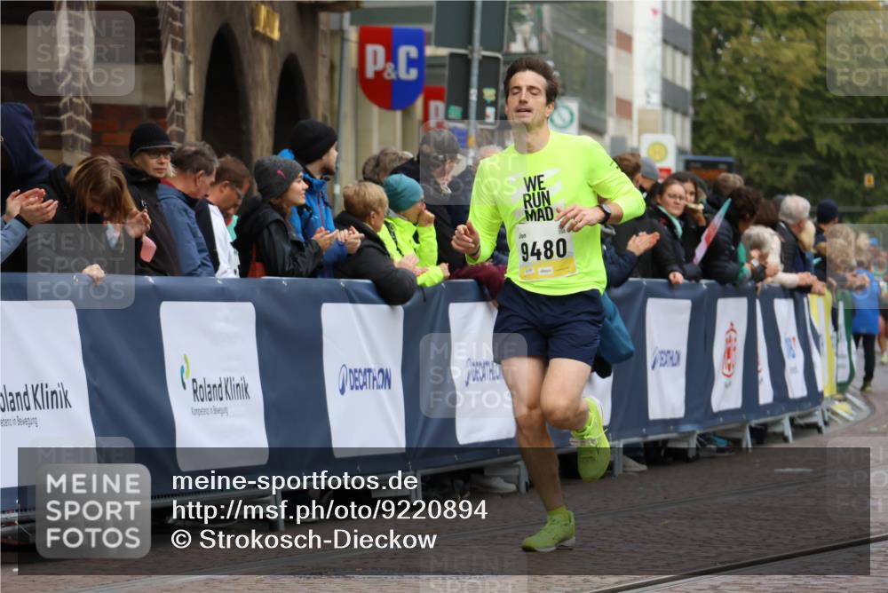 05.10.2025 - 20. swb-Marathon Bremen Strokosch-Dieckow http://msf.ph/oto/9220894 05.10.2025 10:37:06 Ziel 9480 meine-sportfotos.de