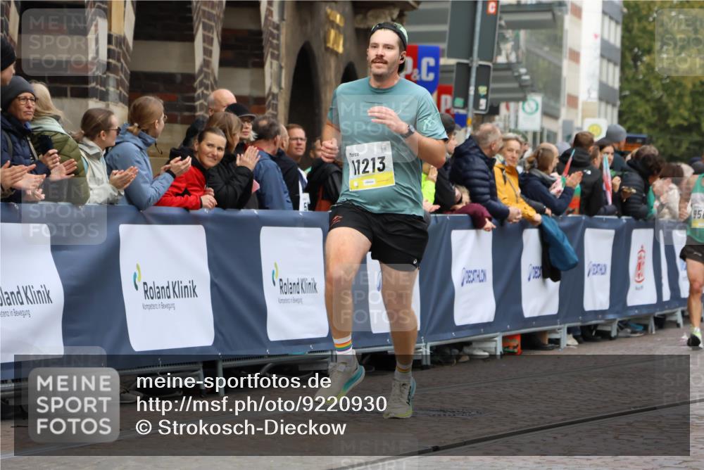 05.10.2025 - 20. swb-Marathon Bremen Strokosch-Dieckow http://msf.ph/oto/9220930 05.10.2025 10:37:16 Ziel 9565, 10704, 11213 meine-sportfotos.de