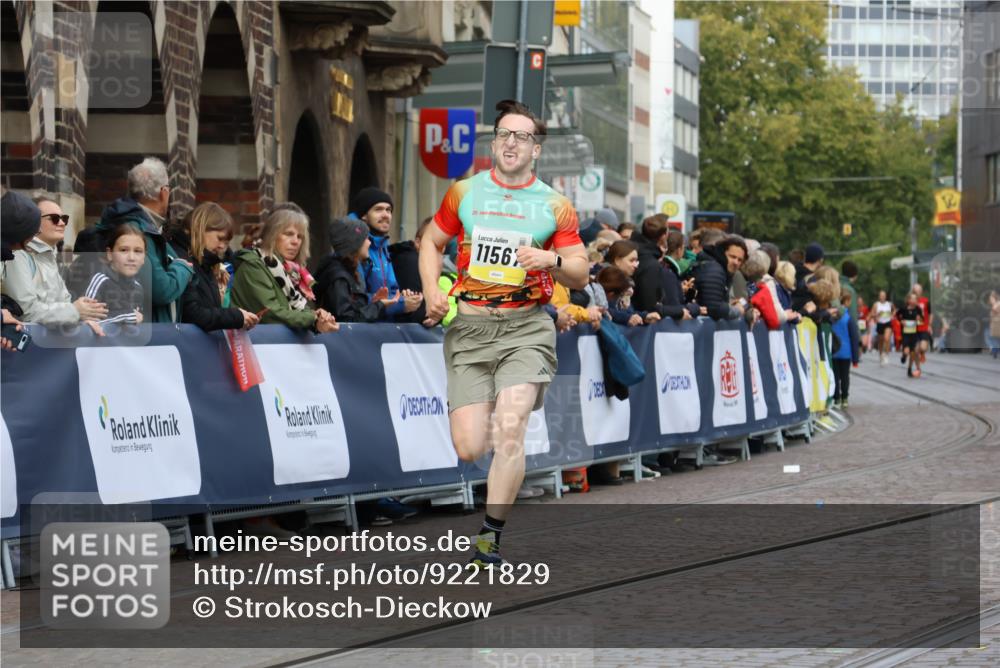 05.10.2025 - 20. swb-Marathon Bremen Strokosch-Dieckow http://msf.ph/oto/9221829 05.10.2025 10:40:08 Ziel 11567 meine-sportfotos.de