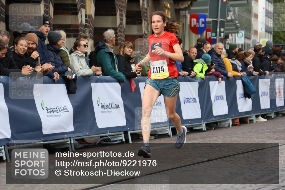 05.10.2025 - 20. swb-Marathon Bremen Strokosch-Dieckow http://msf.ph/oto/9221976 05.10.2025 10:40:35 Ziel 11114 meine-sportfotos.de