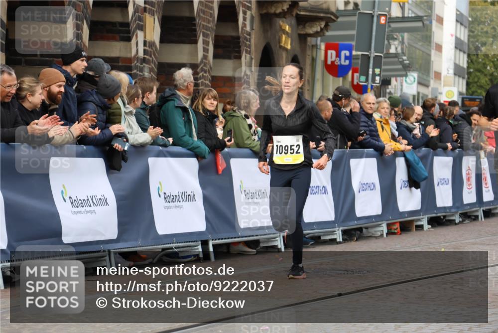 05.10.2025 - 20. swb-Marathon Bremen Strokosch-Dieckow http://msf.ph/oto/9222037 05.10.2025 10:41:07 Ziel 10606, 10952 meine-sportfotos.de