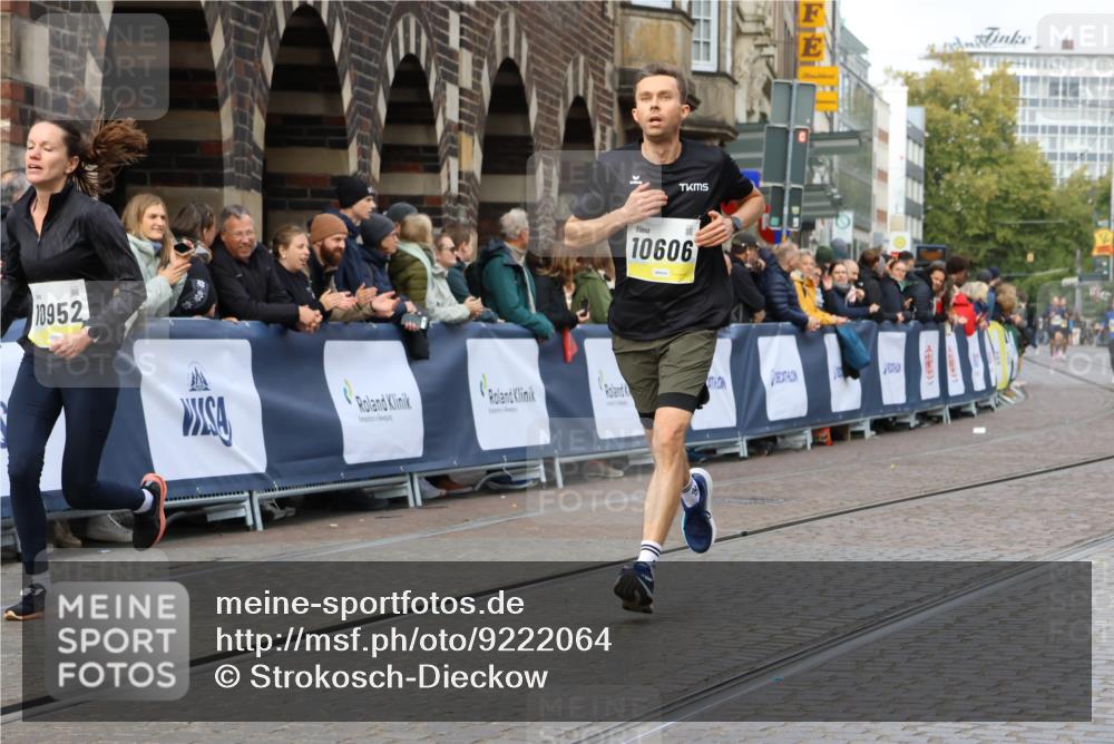 05.10.2025 - 20. swb-Marathon Bremen Strokosch-Dieckow http://msf.ph/oto/9222064 05.10.2025 10:41:08 Ziel 10606, 10952, 11069 meine-sportfotos.de