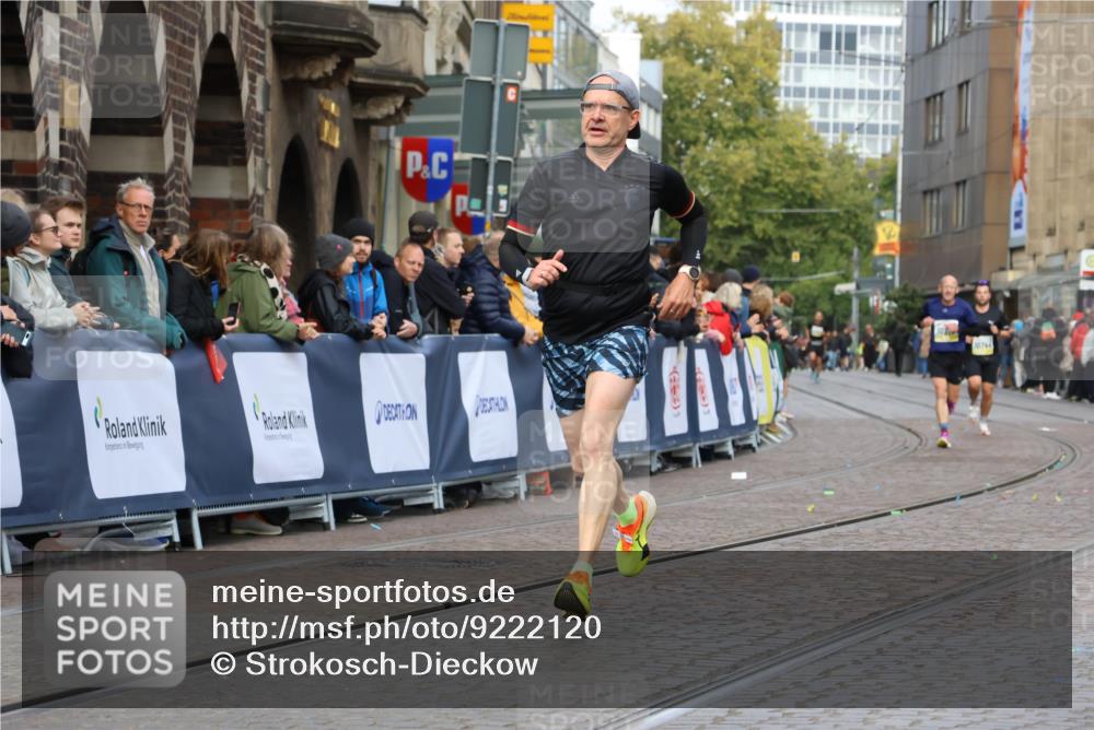 05.10.2025 - 20. swb-Marathon Bremen Strokosch-Dieckow http://msf.ph/oto/9222120 05.10.2025 10:41:19 Ziel 9262, 10910, 11069, 11086 meine-sportfotos.de