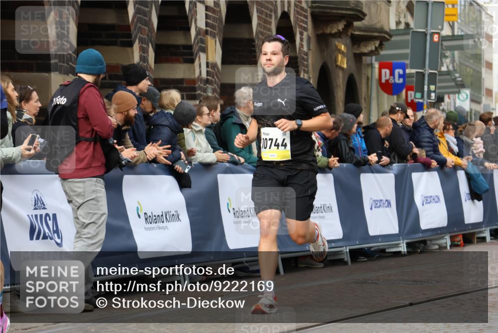 05.10.2025 - 20. swb-Marathon Bremen Strokosch-Dieckow http://msf.ph/oto/9222169 05.10.2025 10:41:28 Ziel 10744, 10910 meine-sportfotos.de