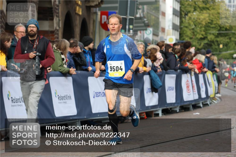 05.10.2025 - 20. swb-Marathon Bremen Strokosch-Dieckow http://msf.ph/oto/9222347 05.10.2025 10:42:07 Ziel 8187, 9364, 9504, 9849, 10838, 11422 meine-sportfotos.de