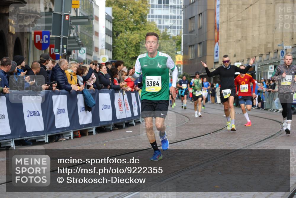05.10.2025 - 20. swb-Marathon Bremen Strokosch-Dieckow http://msf.ph/oto/9222355 05.10.2025 10:42:11 Ziel 8187, 9364, 9504, 10838, 11217, 11422 meine-sportfotos.de