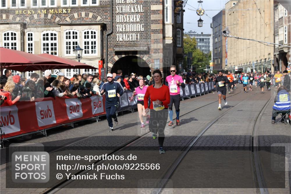 05.10.2025 - 20. swb-Marathon Bremen Yannick Fuchs http://msf.ph/oto/9225566 05.10.2025 10:56:58 Ziel 9188, 9669, 10145, 10397, 10845, 10924, 11274, 11426, 11675, 11734 meine-sportfotos.de