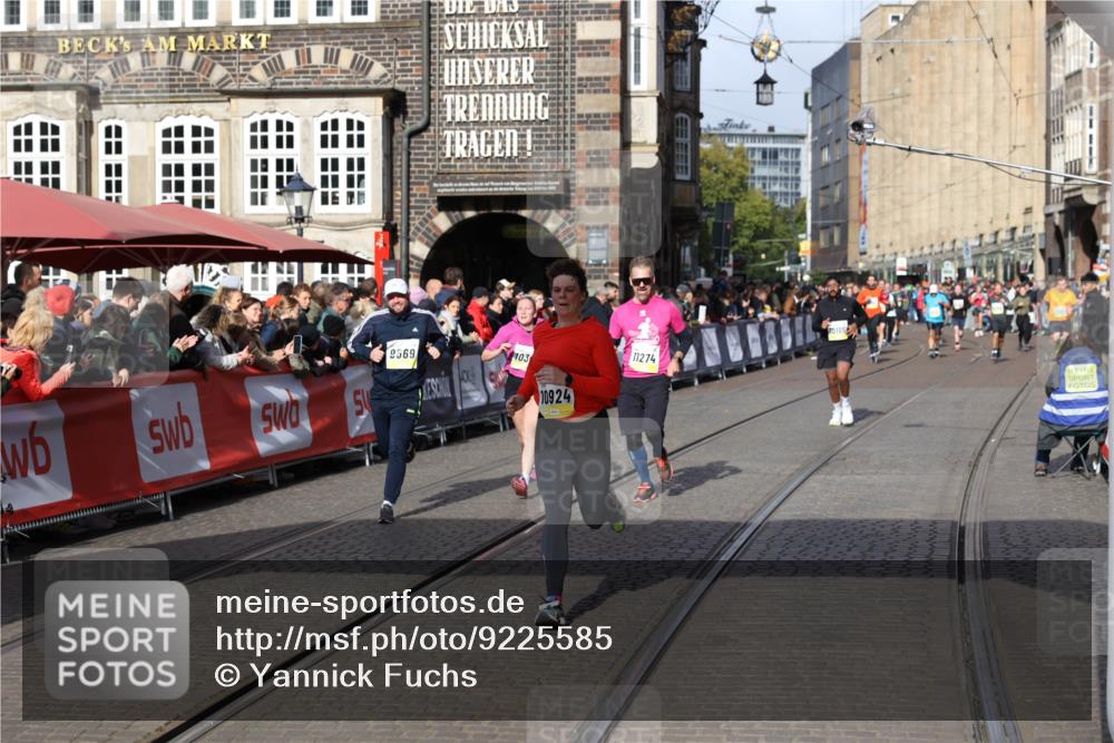 05.10.2025 - 20. swb-Marathon Bremen Yannick Fuchs http://msf.ph/oto/9225585 05.10.2025 10:56:58 Ziel 9188, 9669, 10145, 10397, 10845, 10924, 11274, 11426, 11675, 11734 meine-sportfotos.de
