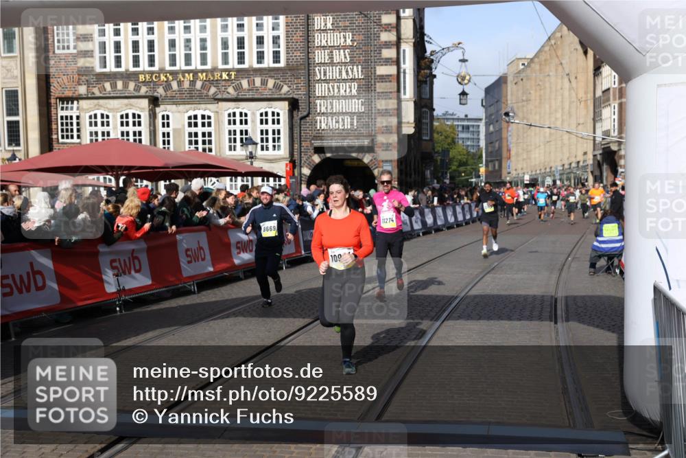 05.10.2025 - 20. swb-Marathon Bremen Yannick Fuchs http://msf.ph/oto/9225589 05.10.2025 10:56:59 Ziel 9188, 9669, 10145, 10397, 10845, 10924, 11274, 11426, 11675, 11734 meine-sportfotos.de