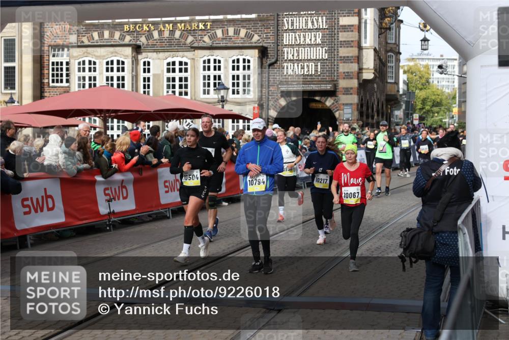 05.10.2025 - 20. swb-Marathon Bremen Yannick Fuchs http://msf.ph/oto/9226018 05.10.2025 11:00:32 Ziel 7215, 9173, 10067, 10217, 10406, 10492, 10504, 10794, 10930, 11063, 11263, 11424, 11699 meine-sportfotos.de
