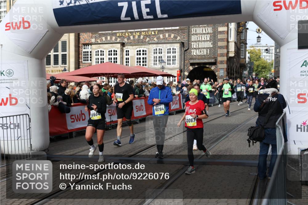 05.10.2025 - 20. swb-Marathon Bremen Yannick Fuchs http://msf.ph/oto/9226076 05.10.2025 11:00:33 Ziel 7215, 9173, 10067, 10071, 10217, 10406, 10492, 10504, 10794, 10930, 11263, 11424, 11619, 11699 meine-sportfotos.de
