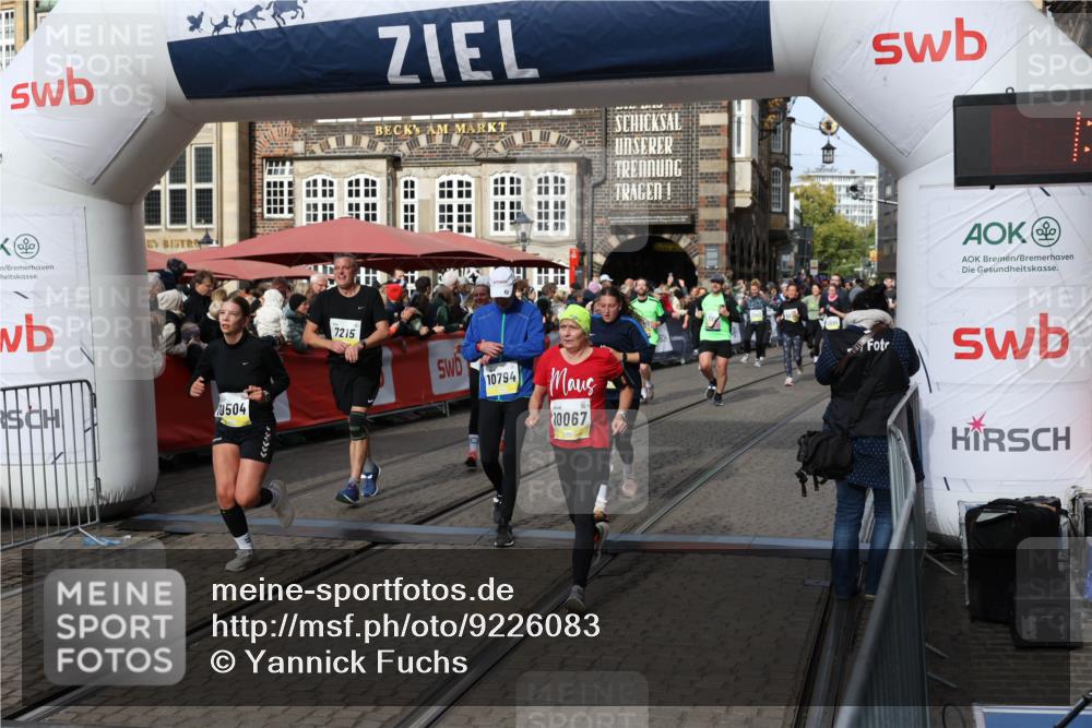 05.10.2025 - 20. swb-Marathon Bremen Yannick Fuchs http://msf.ph/oto/9226083 05.10.2025 11:00:33 Ziel 7215, 9173, 10067, 10071, 10217, 10406, 10492, 10504, 10794, 10930, 11263, 11424, 11619, 11699 meine-sportfotos.de
