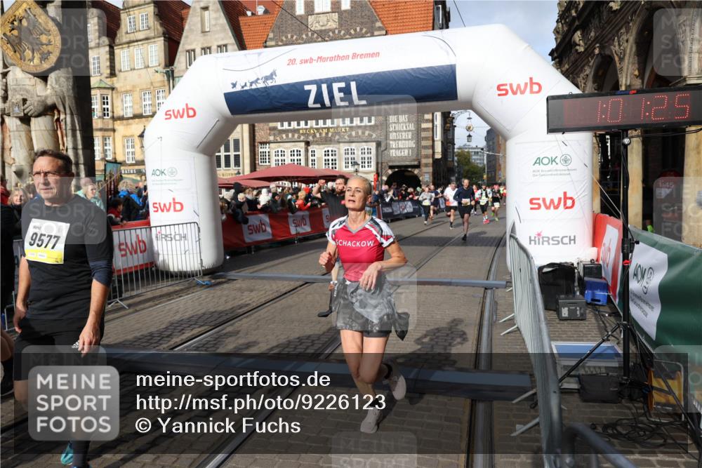 05.10.2025 - 20. swb-Marathon Bremen Yannick Fuchs http://msf.ph/oto/9226123 05.10.2025 10:57:21 Ziel 9231, 9314, 9489, 9577, 9947, 10293, 10545, 10657, 10917, 11015, 11138, 11202, 11434, 11596, 11686 meine-sportfotos.de
