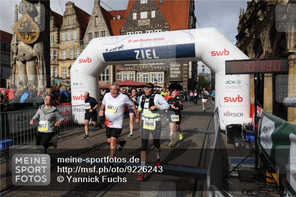 05.10.2025 - 20. swb-Marathon Bremen Yannick Fuchs http://msf.ph/oto/9226243 05.10.2025 10:57:26 Ziel 9260, 9292, 9450, 9489, 9550, 9844, 9947, 10169, 10281, 10293, 10367, 10657, 11015, 11596 meine-sportfotos.de