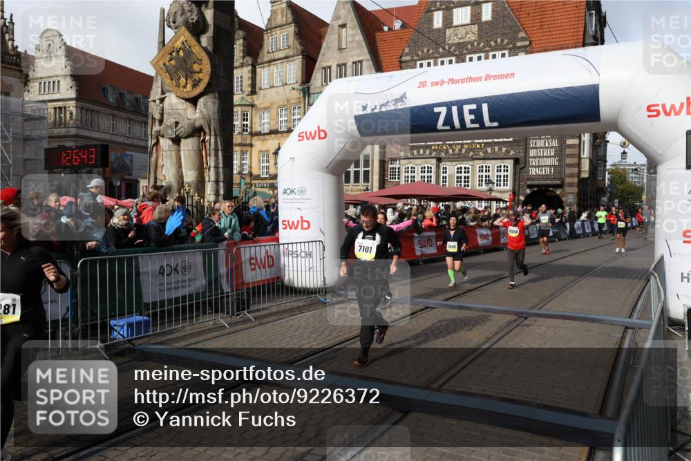 05.10.2025 - 20. swb-Marathon Bremen Yannick Fuchs http://msf.ph/oto/9226372 05.10.2025 10:57:32 Ziel 7101, 9215, 9260, 9292, 9450, 9550, 9844, 10169, 10281, 10367, 10645, 10950, 11606 meine-sportfotos.de