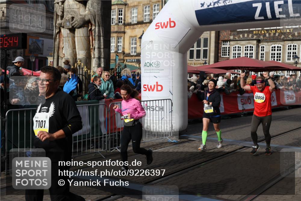 05.10.2025 - 20. swb-Marathon Bremen Yannick Fuchs http://msf.ph/oto/9226397 05.10.2025 10:57:33 Ziel 7101, 9000, 9215, 9260, 9550, 9844, 10281, 10367, 10645, 10950, 11606 meine-sportfotos.de
