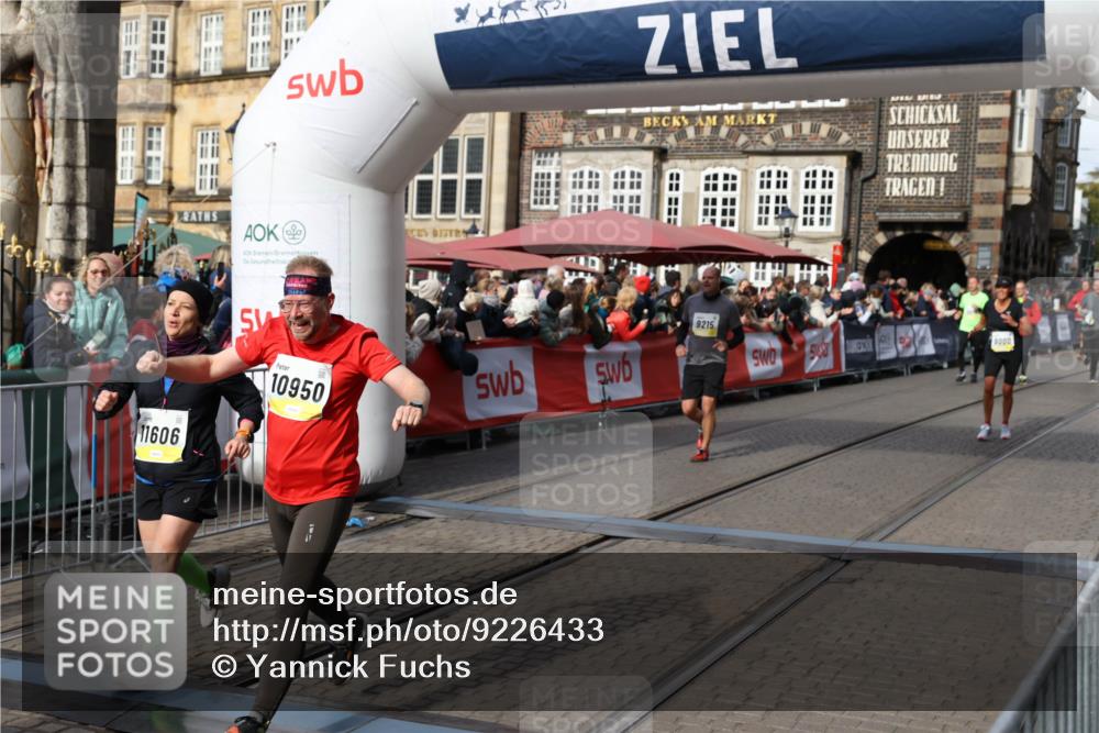 05.10.2025 - 20. swb-Marathon Bremen Yannick Fuchs http://msf.ph/oto/9226433 05.10.2025 10:57:34 Ziel 7101, 9000, 9215, 9260, 9550, 10281, 10367, 10645, 10950, 11606 meine-sportfotos.de