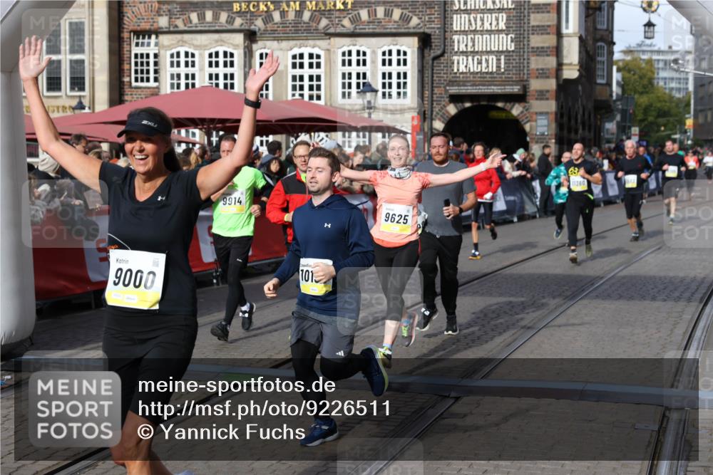 05.10.2025 - 20. swb-Marathon Bremen Yannick Fuchs http://msf.ph/oto/9226511 05.10.2025 10:57:38 Ziel 9000, 9215, 9625, 9904, 9914, 9962, 10139, 10645, 10739, 10950, 11360, 11606 meine-sportfotos.de