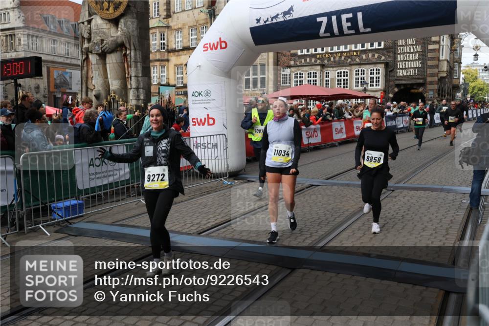 05.10.2025 - 20. swb-Marathon Bremen Yannick Fuchs http://msf.ph/oto/9226543 05.10.2025 11:00:51 Ziel 9272, 9327, 9389, 9827, 9858, 10182, 10518, 10571, 10690, 10872, 10901, 11034, 11162 meine-sportfotos.de
