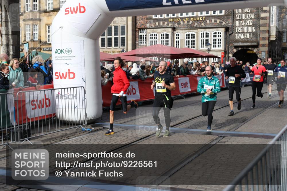 05.10.2025 - 20. swb-Marathon Bremen Yannick Fuchs http://msf.ph/oto/9226561 05.10.2025 10:57:42 Ziel 9000, 9215, 9309, 9625, 9747, 9904, 9914, 9962, 10139, 10694, 10739, 10754, 11352, 11360, 11583 meine-sportfotos.de
