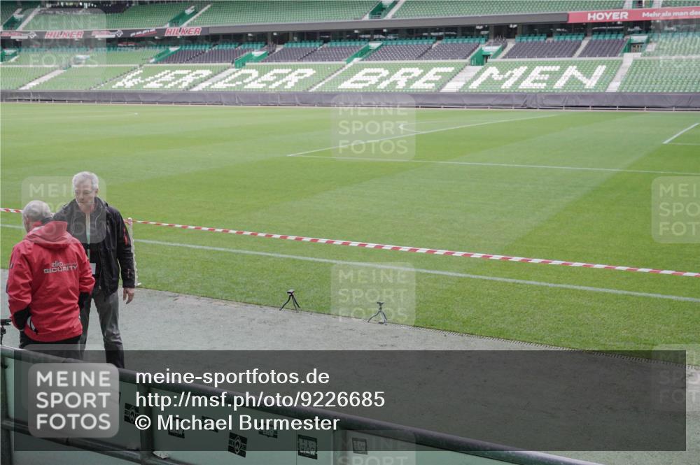 05.10.2025 - 20. swb-Marathon Bremen Michael Burmester http://msf.ph/oto/9226685 05.10.2025 10:16:42 Laufen im Stadion 33, 2 meine-sportfotos.de
