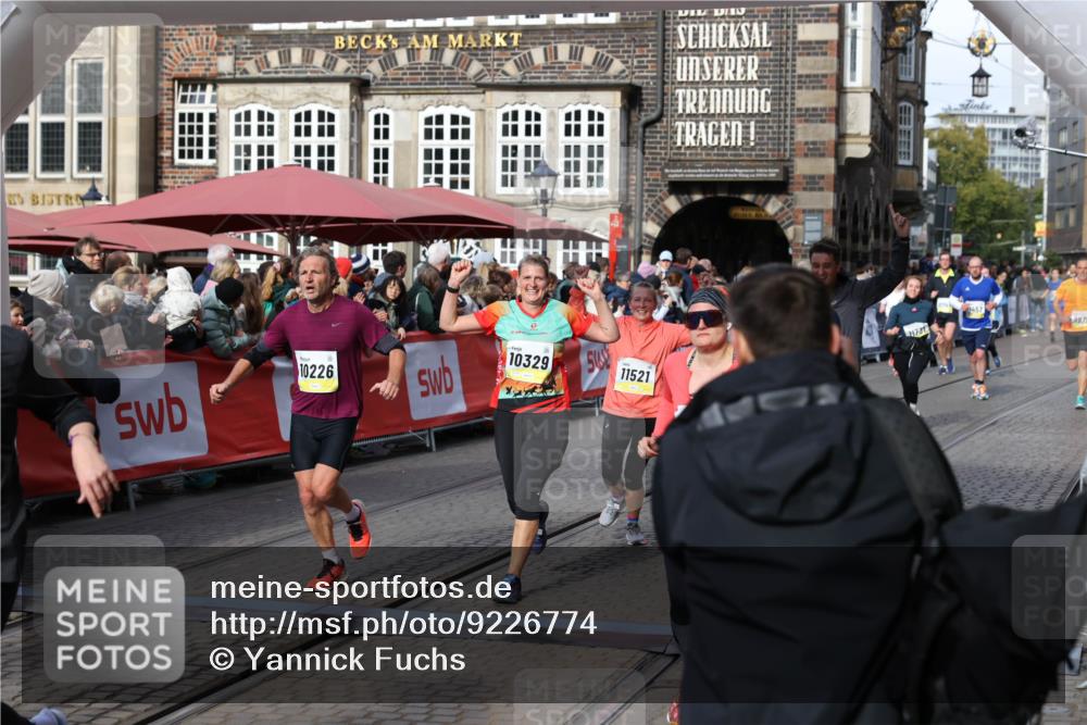 05.10.2025 - 20. swb-Marathon Bremen Yannick Fuchs http://msf.ph/oto/9226774 05.10.2025 10:57:49 Ziel 9309, 9372, 9585, 9747, 9943, 9979, 10225, 10250, 10329, 10555, 10694, 10754, 11352, 11520, 11521, 11583, 11731 meine-sportfotos.de