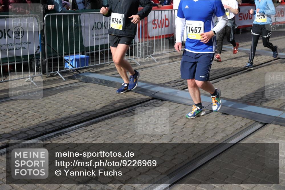 05.10.2025 - 20. swb-Marathon Bremen Yannick Fuchs http://msf.ph/oto/9226969 05.10.2025 10:57:57 Ziel 9979, 10219, 10341, 10651, 10834, 10890, 10975, 11023, 11457, 11520, 11521, 11564, 11575, 11731, 11744 meine-sportfotos.de