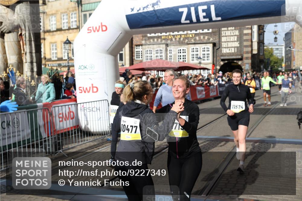 05.10.2025 - 20. swb-Marathon Bremen Yannick Fuchs http://msf.ph/oto/9227349 05.10.2025 11:01:17 Ziel 9182, 9305, 9443, 9880, 10477, 10630, 10914, 11053, 11337, 11338, 11524, 11597, 11719 meine-sportfotos.de