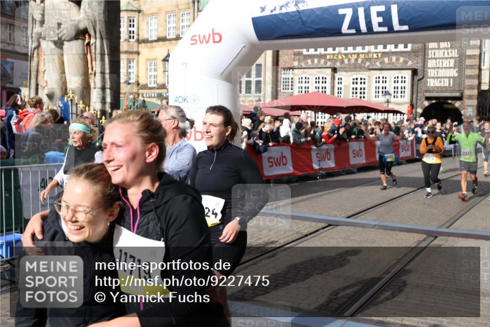 05.10.2025 - 20. swb-Marathon Bremen Yannick Fuchs http://msf.ph/oto/9227475 05.10.2025 11:01:18 Ziel 9182, 9443, 9613, 9880, 10477, 10544, 10630, 10914, 11053, 11337, 11338, 11524, 11597, 11719 meine-sportfotos.de